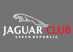 Sraz vozů JAGUAR na Zámku Vrchotovy Janovice